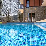 Park B14-z Dostepem Do Basenu, Sauny, Jacuzzi, Silowni شكلارسكا بوريبا