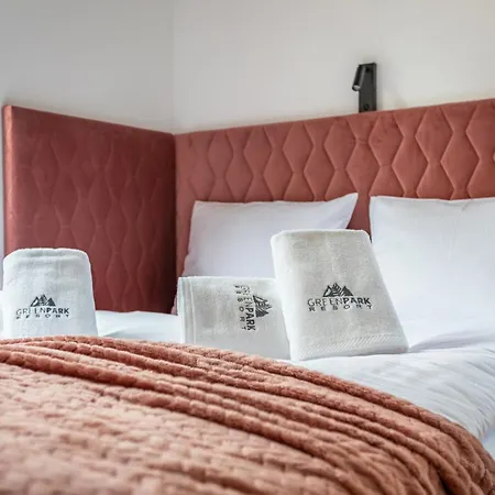 Park B14-z Dostepem Do Basenu, Sauny, Jacuzzi, Silowni